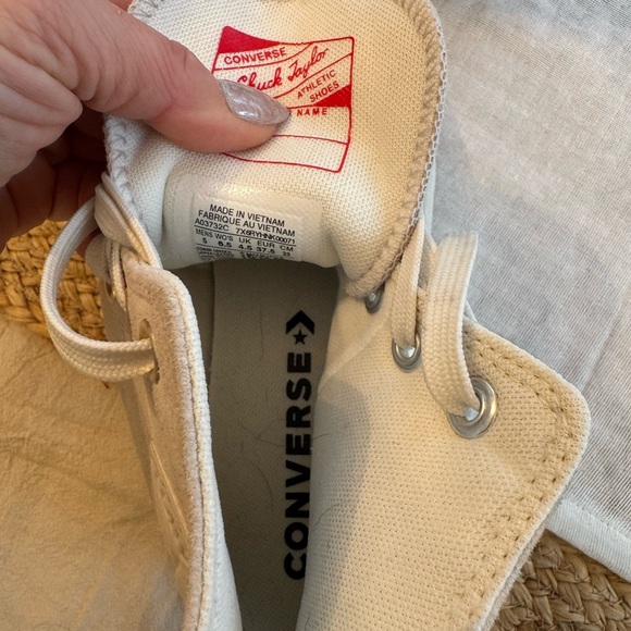 Converse High-Top Sneakers in Light Beige - Picture 4 of 9